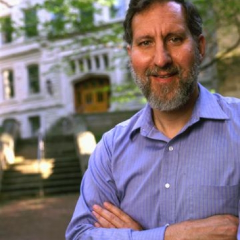 Headshot of Gottlieb 