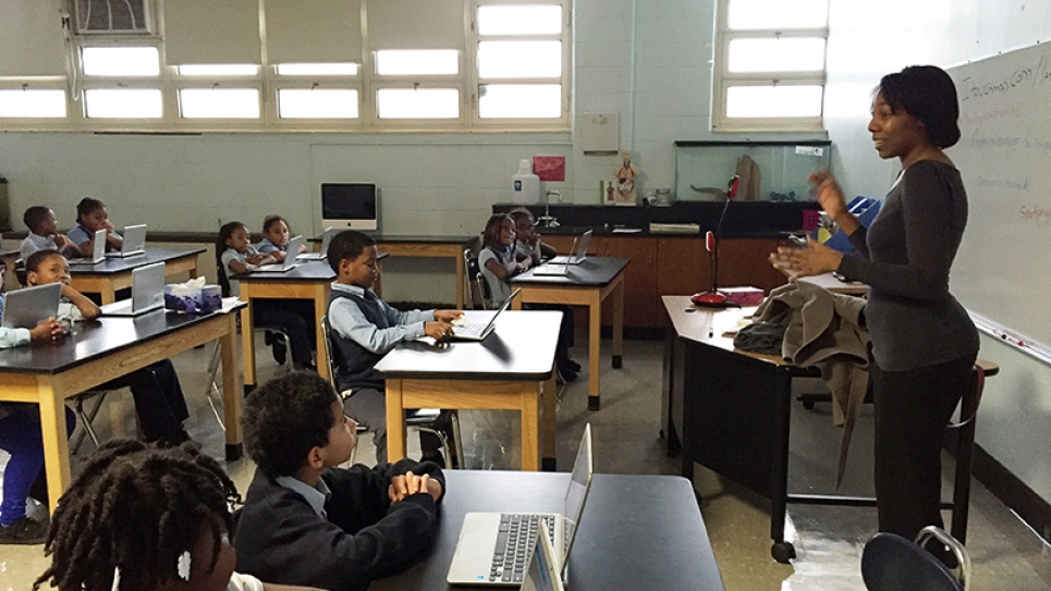 Liza Booker with students from Frazier International Magnet School in Chicago